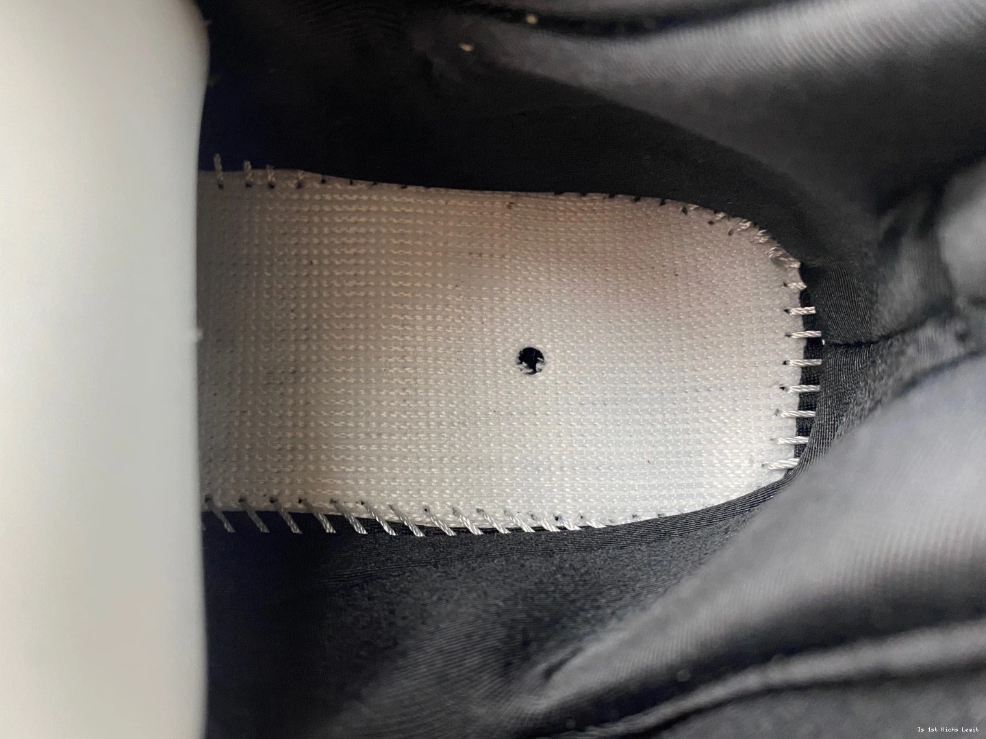 University Jordan - Retro CT8019-140 9 Blue 0404